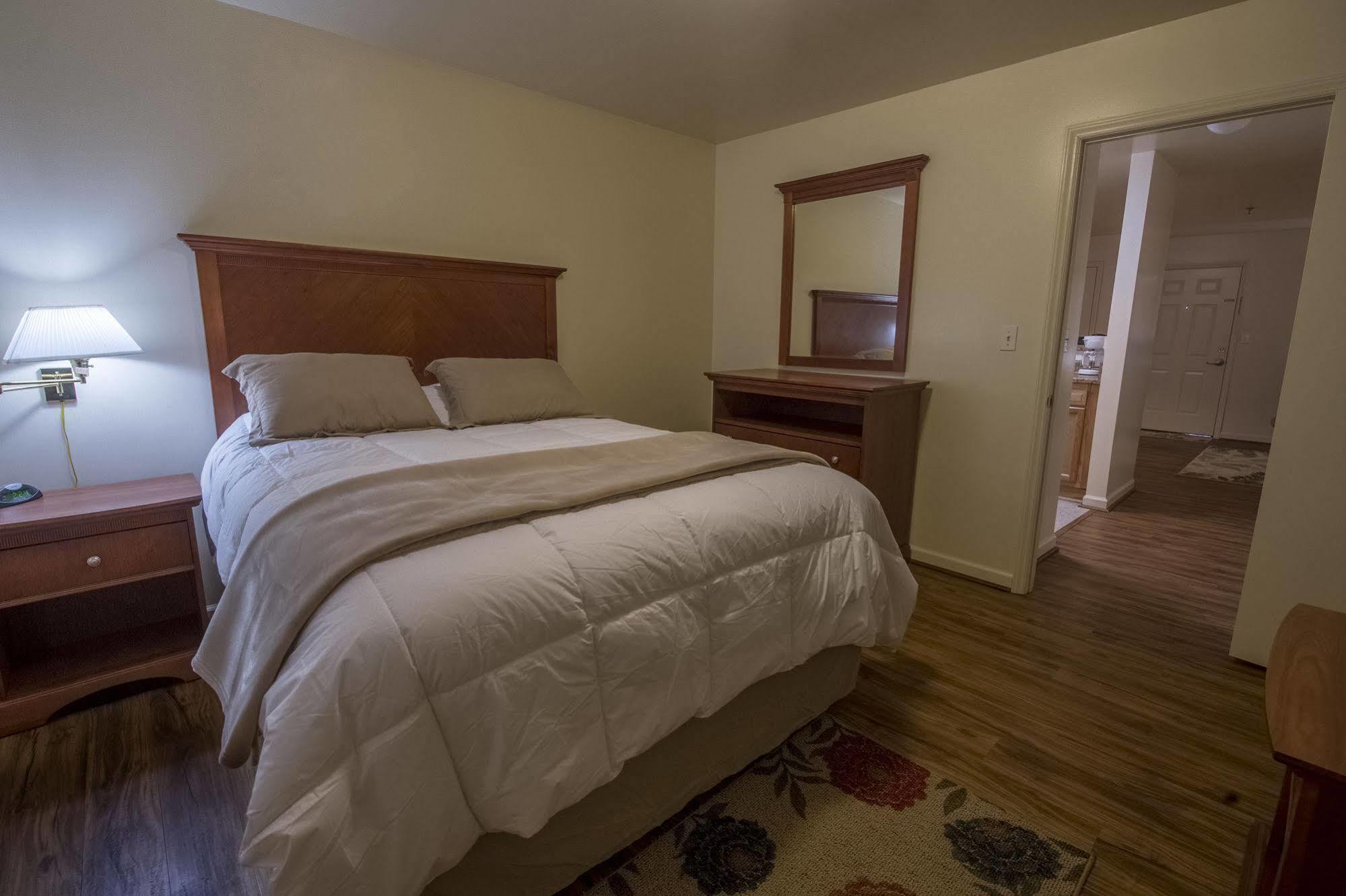 Affordable Corporate Suites Of Сейлем Екстериор снимка